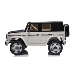 Auto Elettrica per Bambini  Mercedes EQG 63 Concept 12V Ruote in Gomma Full Optional Sedile Pelle Porte Apribili Telecomando