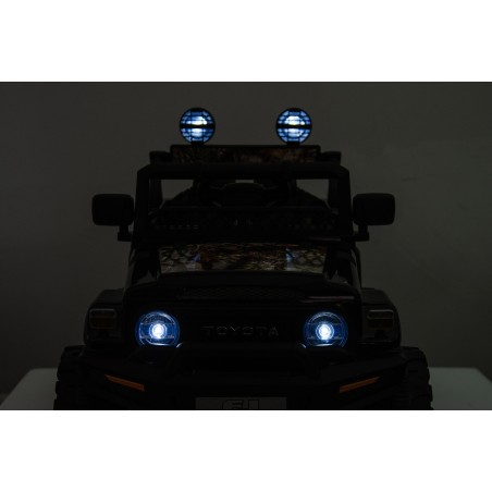 Auto Elettrica per Bambini Jeep Toyota Fj Cruiser 12V Ruote in Gomma Full Optional Sedile Pelle Porte Apribili Telecomando
