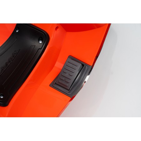 Vespa Primavera Elettrica per Bambini 12V Licenza Ufficiale Piaggio Sedile Pelle Luci LED suono Clacson Arancione
