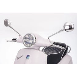Vespa Primavera Elettrica per Bambini 12V Licenza Ufficiale Piaggio Sedile Pelle Luci LED suono Clacson Bianco