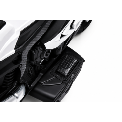 Moto Elettrica per Bambini 18-60 Mesi 12V BMW HP4 Sedile Pelle Musica USB Luci
