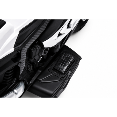 Moto Elettrica per Bambini 18-60 Mesi 12V BMW HP4 Sedile Pelle Musica USB Luci