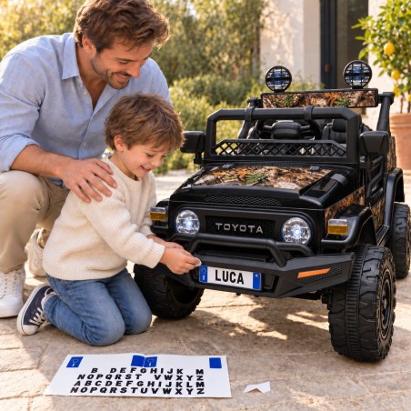 Auto Elettrica Bambini Toyota FJ Cruiser 12V Nera 1-4 Anni Telecomando Ruote Gomma